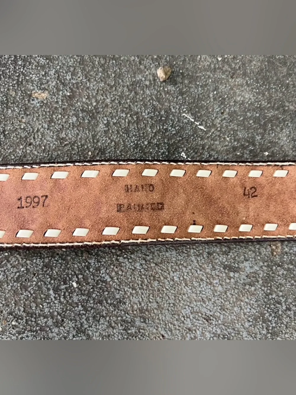 Vintage 1997 Hand Painted Tooled Leather Belt Sz 42